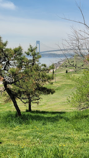 Park «Dyker Beach Park», reviews and photos, 334 Bay 8th St, Brooklyn, NY 11228, USA