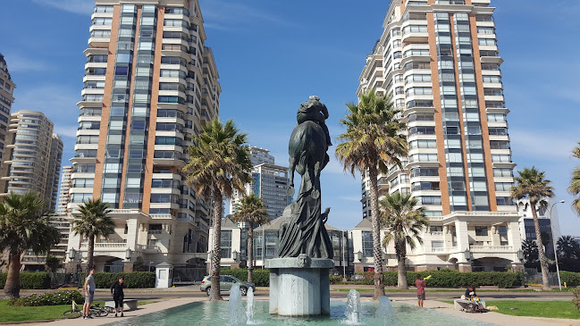 Monumento a Alberto Larraguibel y caballo Huaso - Viña del Mar