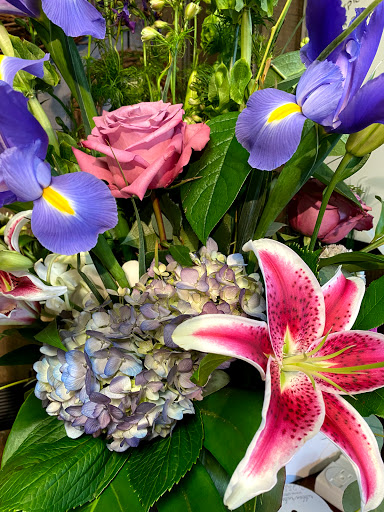 Florist «Adrienes Flowers & Gifts», reviews and photos, 1249 Conner St, Noblesville, IN 46060, USA