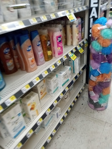 Shopping Mall «Village Square Shopping Center», reviews and photos, 2800 Recker Hwy, Winter Haven, FL 33880, USA