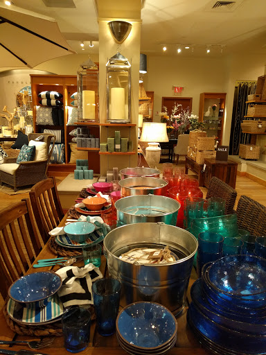 Furniture Store «Pottery Barn», reviews and photos, 75 Middlesex Turnpike #2001a, Burlington, MA 01803, USA