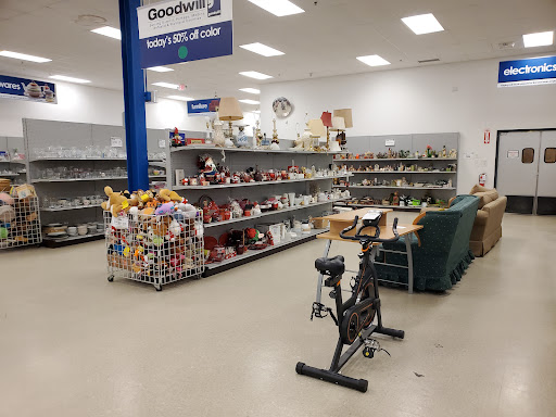 Thrift Store «Goodwill Industries», reviews and photos