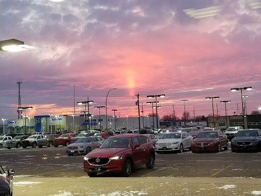 Car Dealer «Lunde Auto Center», reviews and photos, 140 40th St S, Fargo, ND 58103, USA