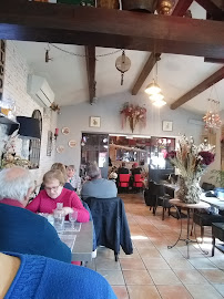 Atmosphère du Restaurant Le Grillon à Bourg-de-Péage - n°1