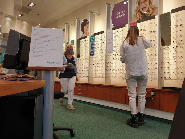 Beoordelingen van Pearle Opticiens Sint Niklaas - Waasland Shopping (+contact lens center) in Sint-Niklaas - Opticien