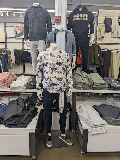 Clothing Store «Old Navy», reviews and photos, 49 W Hillsdale Blvd, San Mateo, CA 94403, USA