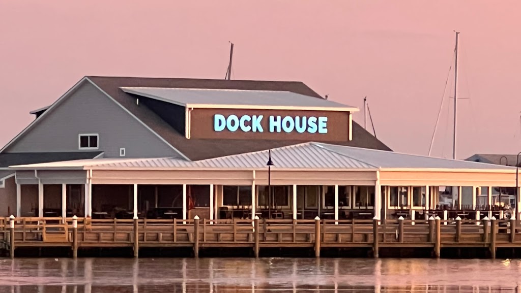 Dock House 21619