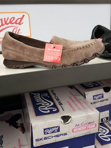 Shoe Store «SKECHERS Factory Outlet», reviews and photos, 3915 Everhard Rd NW, Canton, OH 44720, USA