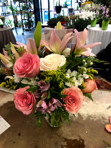Florist «Avenue J Florist», reviews and photos, 1502 Avenue J, Brooklyn, NY 11230, USA
