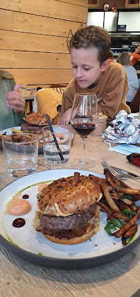 Hamburger du Restaurant L'Atelier du Petit Jardin à Montpellier - n°4