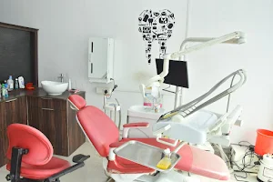 Viji Dental Clinic image