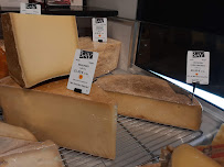 Fabrication du fromage du Restaurant L'Atelier Betty & Betty sur le pouce à Saint-Jean - n°14