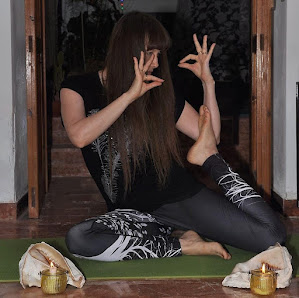 Olga Istruttore Yoga-Pilates-Danzatrice del Ventre 89864 Spilinga VV, Italia