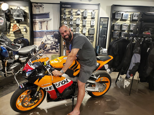 Triumph Motorcycle Dealer «Tampa Triumph», reviews and photos, 7000 N Dale Mabry Hwy, Tampa, FL 33614, USA