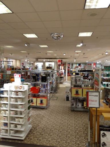 Department Store «Bon-Ton», reviews and photos, 270 Loudon Rd, Concord, NH 03301, USA