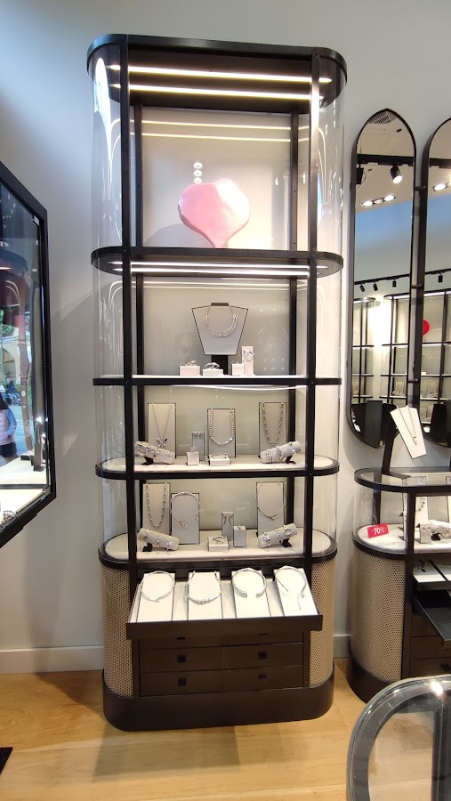 UNOde50 - Las Rozas Village