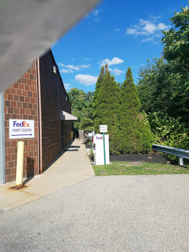 Shipping and Mailing Service «FedEx Ship Center», reviews and photos, 741 5th Ave, King of Prussia, PA 19406, USA