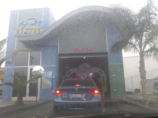 Car Wash «Wild Wash Express», reviews and photos, 8960 Sepulveda Blvd, North Hills, CA 91343, USA