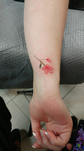 Explore small hawaiian tattoo ideas, creative tattoo ideas in San Marcos, available at Good Neighbor Tattoo