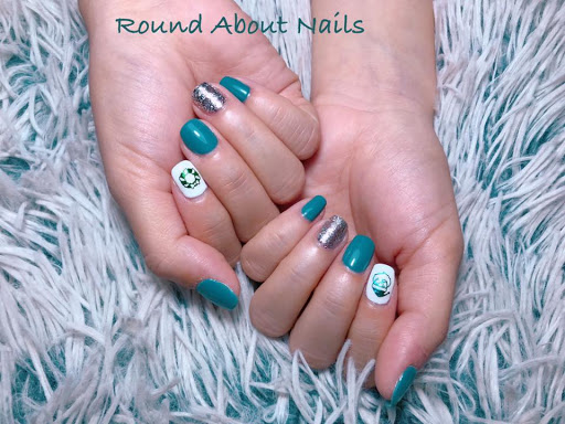 Round About Nails