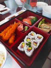 Plats et boissons du Restaurant japonais Sushi Royal à Versailles - n°3