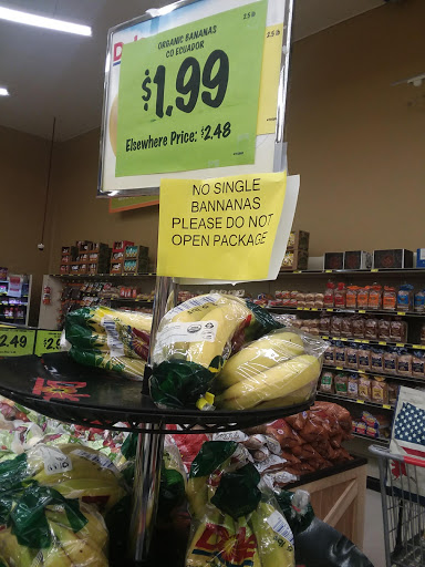 Grocery Store «Grocery Outlet Bargain Market», reviews and photos, 1833 Broadway, Redwood City, CA 94063, USA