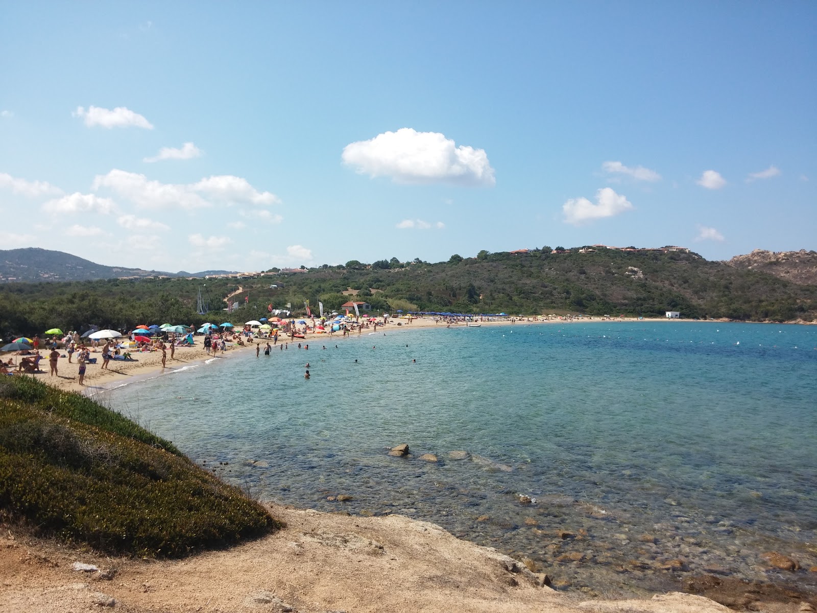Foto van Spiaggia de La Sciumara met helder zand oppervlakte