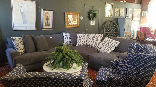 Consignment Shop «Consignment Gallery at 56», reviews and photos, 56 Sterling St, Clinton, MA 01510, USA