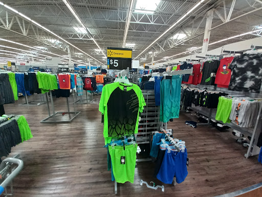 Department Store «Walmart Supercenter», reviews and photos, 1351 Veterans Pkwy, Clarksville, IN 47129, USA