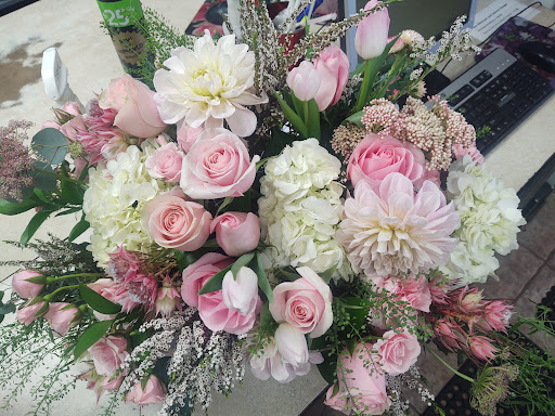 Florist «Archibald Flowers», reviews and photos, 9688 E Foothill Blvd, Rancho Cucamonga, CA 91730, USA