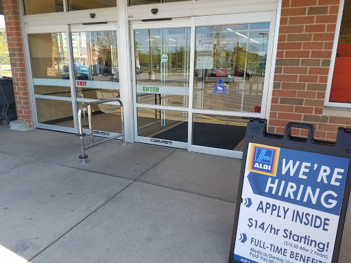 Supermarket «ALDI», reviews and photos, 1451 Riverwood Dr, Burnsville, MN 55337, USA