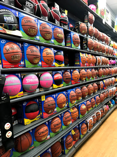 Sporting Goods Store «Big 5», reviews and photos, 3719 E Colorado Blvd, Pasadena, CA 91107, USA