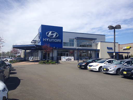 Hyundai Dealer «Korum Hyundai», reviews and photos, 111 River Rd, Puyallup, WA 98371, USA