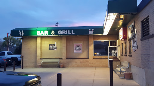 Sports Bar «Crown Lanes Bowling Center & Sports Bar», reviews and photos, 2325 S Federal Blvd, Denver, CO 80219, USA