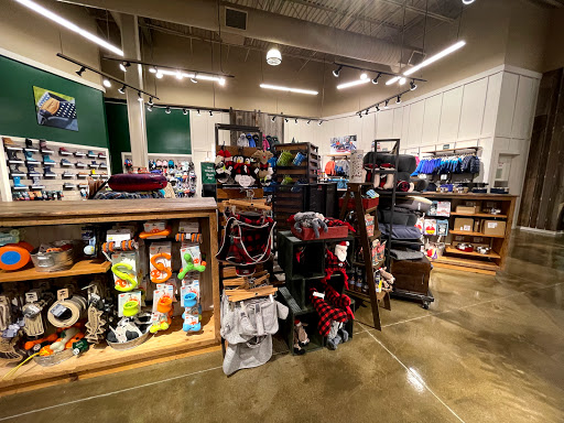 Clothing Store «L.L. Bean», reviews and photos, 75 Evergreen Way, South Windsor, CT 06074, USA