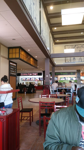 Shopping Mall «Gloucester Premium Outlets», reviews and photos, 100 Premium Outlets Dr, Blackwood, NJ 08012, USA