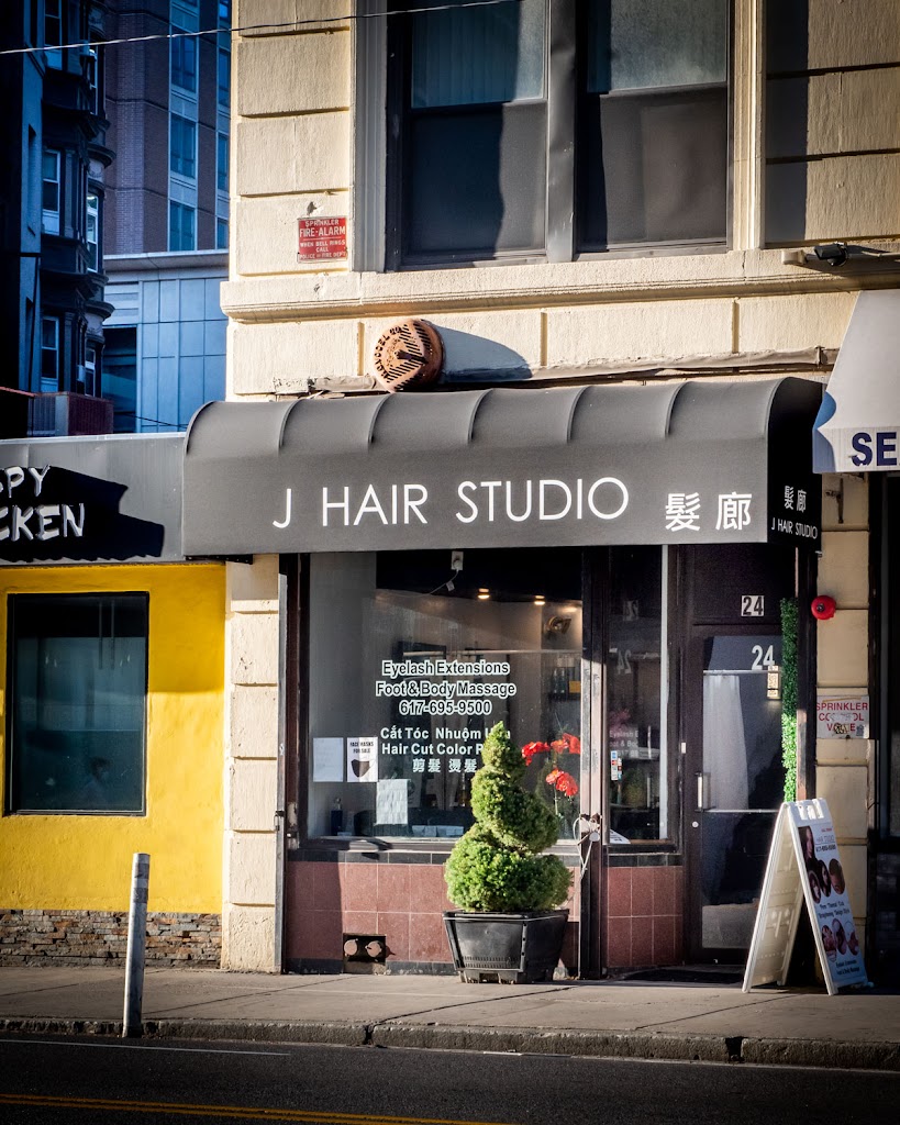 J Hair Studio 02111