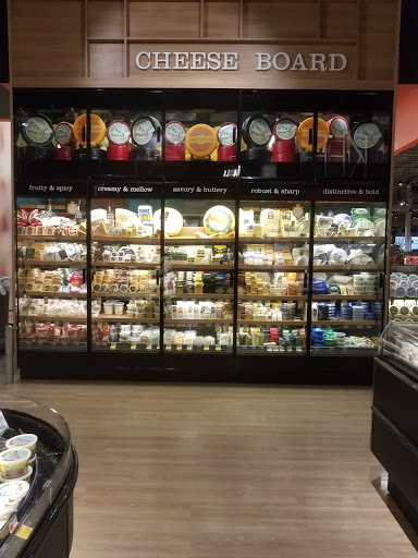 Supermarket «Market 32», reviews and photos, 3045 NY-50, Saratoga Springs, NY 12866, USA