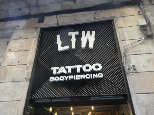 Piercing shops in Barcelona