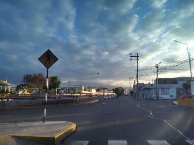 Opiniones de Estacionamiento Francisco Mostajo en Arequipa - Aparcamiento