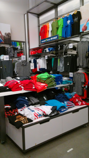 Clothing Store «Old Navy», reviews and photos, 3473 Merchant Boulevard, Abingdon, MD 21009, USA