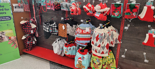 Pet Supply Store «Petco Animal Supplies», reviews and photos, 188 Kitts Ln, Newington, CT 06111, USA