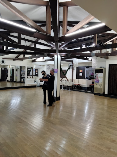 ダンススクール ダンスフアッション舞華