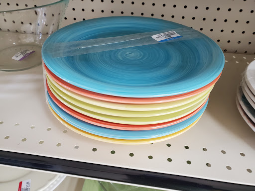 Thrift Store «Goodwill Retail & Donation Center», reviews and photos