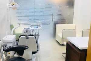 Dr. Mansi's Dental Clinic and Implant center image