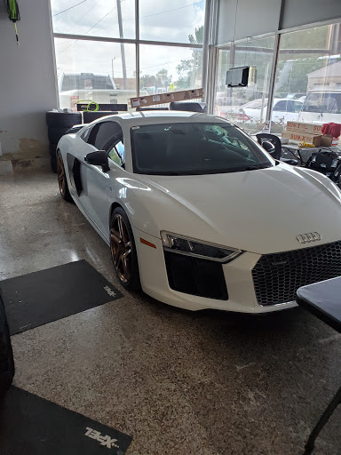 Auto Body Shop «American Body Works Inc», reviews and photos, 420 S Mill St, Lewisville, TX 75057, USA