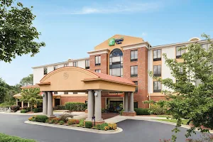 Holiday Inn Express & Suites Lavonia, an IHG Hotel image