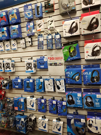 Video Game Store «GameStop», reviews and photos, 2631 Windmill Pkwy, Henderson, NV 89074, USA