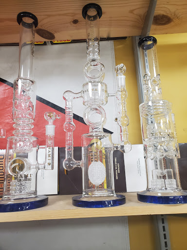 Tobacco Shop «Shorewood Tobacco & Cigar», reviews and photos, 720 Cottage St, Shorewood, IL 60404, USA