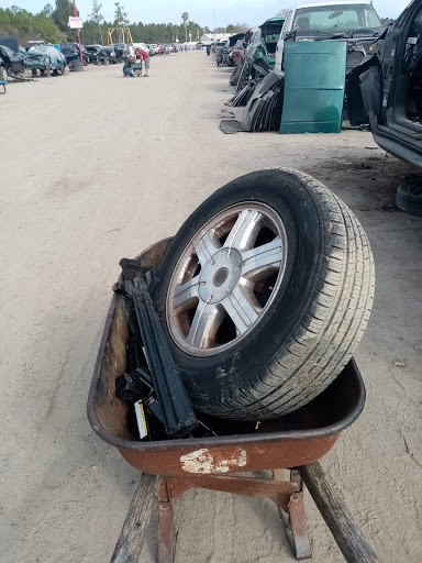 Auto Body Shop «LKQ Pick Your Part - Daytona», reviews and photos, 3157 W International Speedway Blvd, Daytona Beach, FL 32124, USA